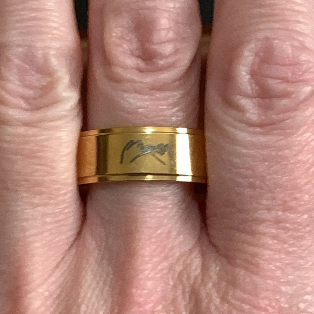 Gold tone stainless steel pinky promise ring size 11.5